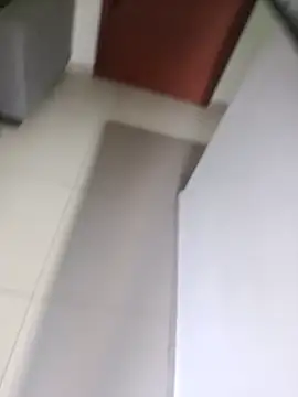 CarelessLaugh308 - me faça mostrar meus peitos