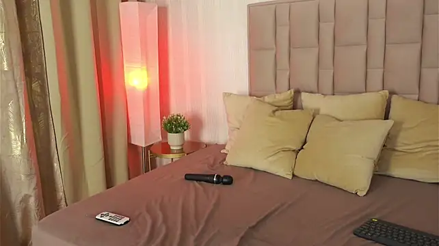 GabyRios - NAKED DOGGY