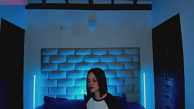 HollyGrey_ - Show tits