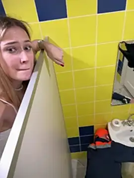 Blonde_exe - jeans lower+loud ass slaps at uni librar