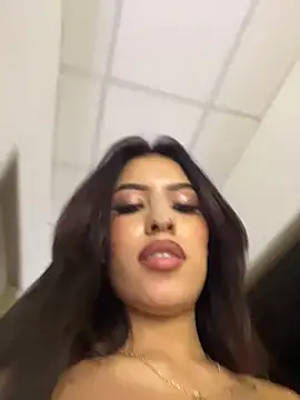 MystiqueXXX - MAKE MY PUSSY CREAMMY! 💛😈