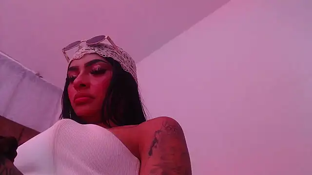 Laylahotl - doggy style and tits naked