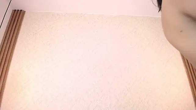 Monserrat_lov - 💦Spitting tits and pinching nipples