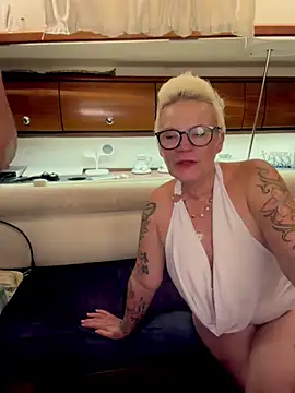German_Milf - Last tip 4 FUCKVIDEOS Karin&TS Peggy