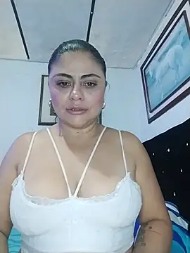 ElizabethWeill - Wet my panties and make me masturbate