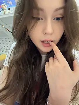 Peachy_Dream - massage my boobs under top