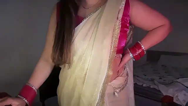 Dikshaindin - show boobs