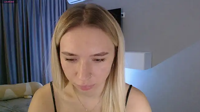 Emily_Hartt - ❤️Full naked + dildo in pussy ❤️