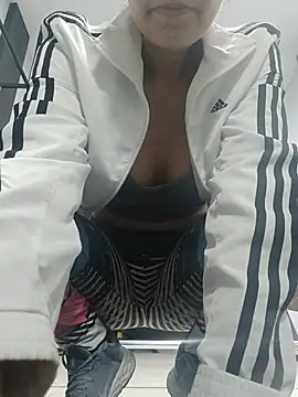 Lupita_sol - Flash tits sparring