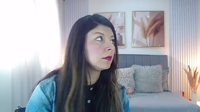 Hade_smt - oil show on my breasts