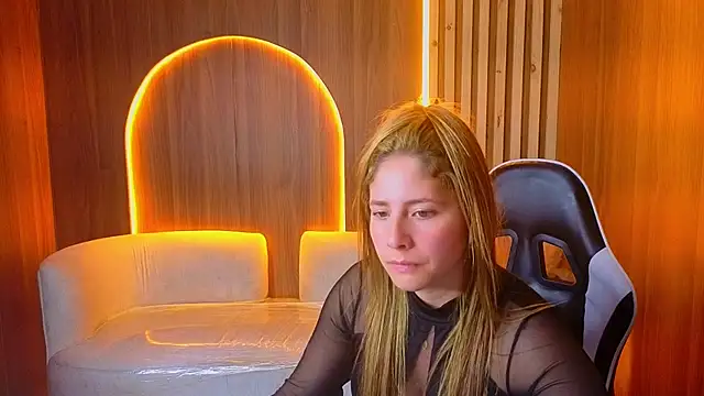 Aratna_Blonde_Tx