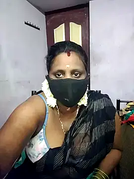 Tamil_manju - Oil on boobs
