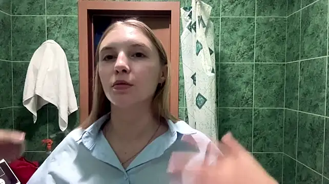 JazminQuayle - kisses to start
