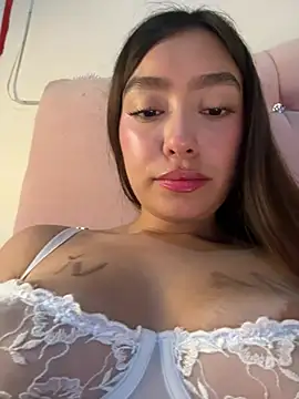 Miakittyyy - GLASS DILDO IN MY PUSSY 💗🥵