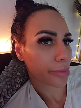 KatiaDivine - cum show
