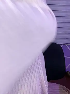 MiiaaJoness
