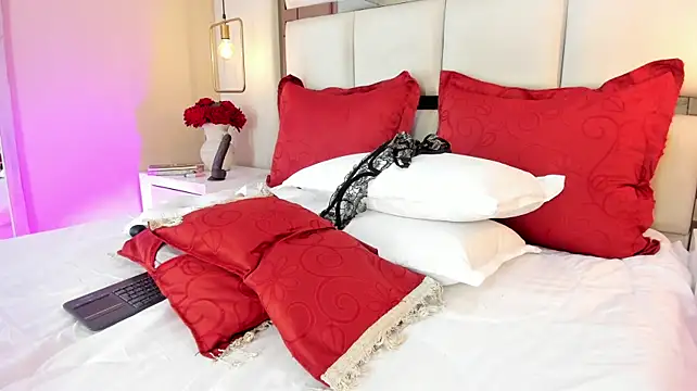 Elizavenus - Ride dildo front and back