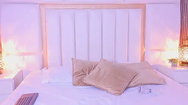 AbannyRogerss - Suck a big dildo 🍆👅