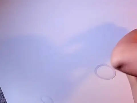 TalianaMoon - Show boobs and play with oil
