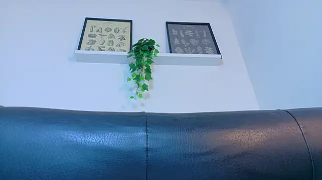 RiriiBrunette__ - Footjob close cam
