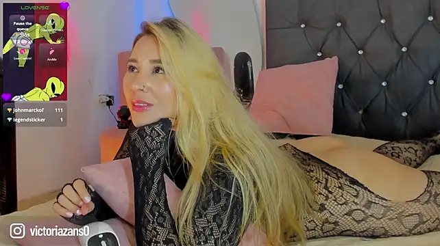 Vickyallien - 2 FINGER IN PUSSY♥