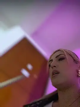 Alicev_kitty - boobs