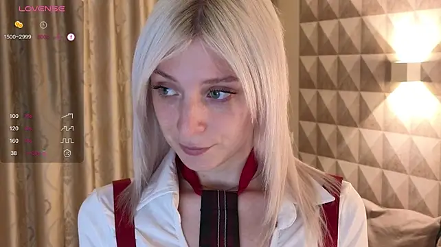 HarleeMcIntosh - play with tits just for you