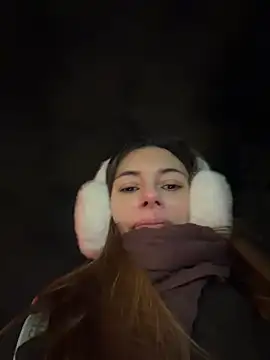 AmelieCrystal - sit on your face without face <3