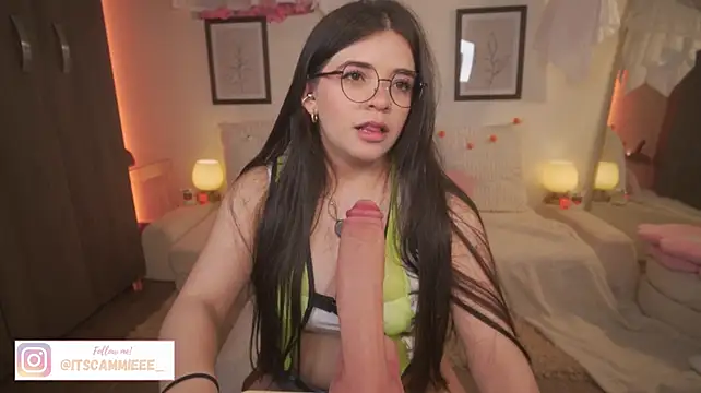 Itscammieee - 💕 TOPLESS + OIL ON MY BOOBS 💦