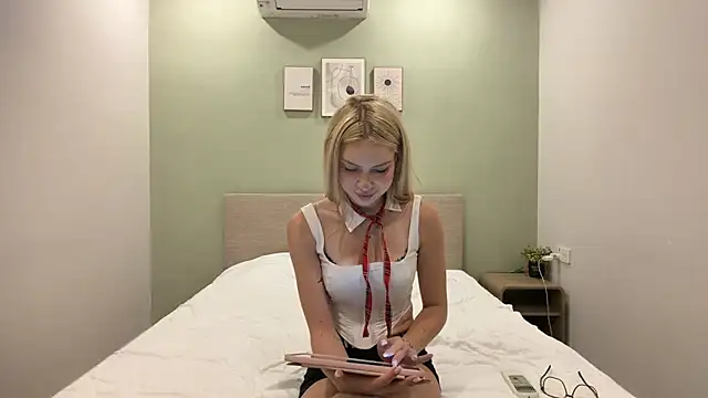 CarrieSchoneck - Do a spin
