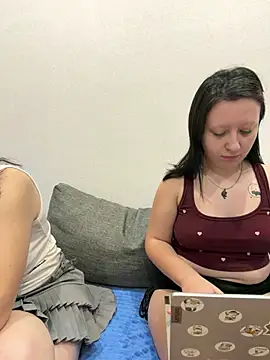 Nahida77 - STAY IN PANTIES + SWEET KISS