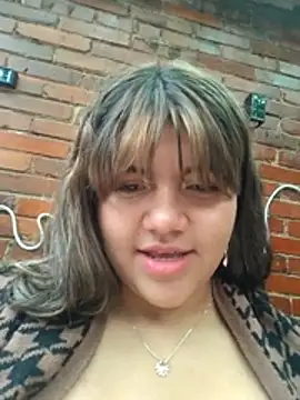 Ivy_enjoy - Off brac And oil in public