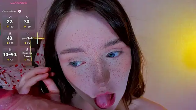 Lexxxxxxi - play tits