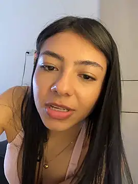 Liissa_cute_ - show pussy + finger