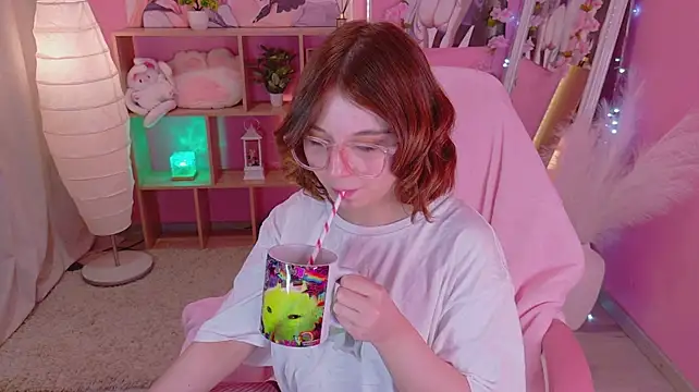 Coconut_Mia - blowjob with fake cum