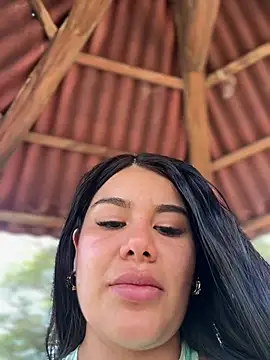 Issane_Peru - Masturbación con dedos pussy sweet