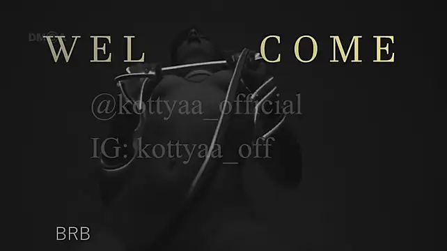 -Kottyaa- - stripteas
