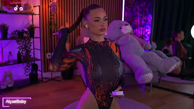 AlyseBaby - DILDO RIDE ASS TO CAM