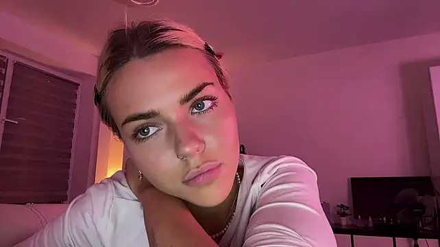 ChristelDuncombe - topless photo in PM (Last tip)