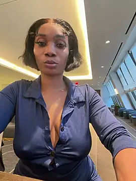 ___Nessa - Squat naked&squirt hard public