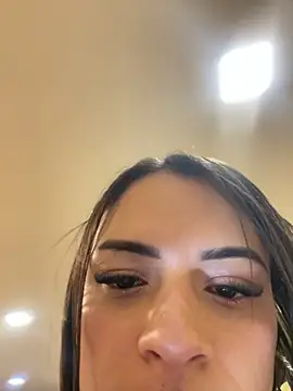 _Melany_Martinez - Aceite en mis tits