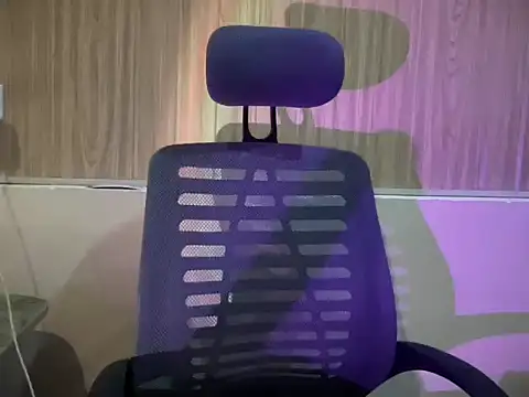 Yourmommy_pia - finger pussy 2 mins
