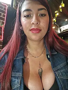 Kari-h - Spit on and lick my tits