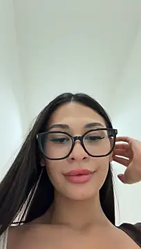 Aria51 - massage naked ass+spank it at WC🚾