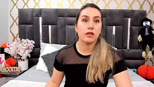 RubbyTaylor - POV Dildo Blowjob + tweezers lovs old