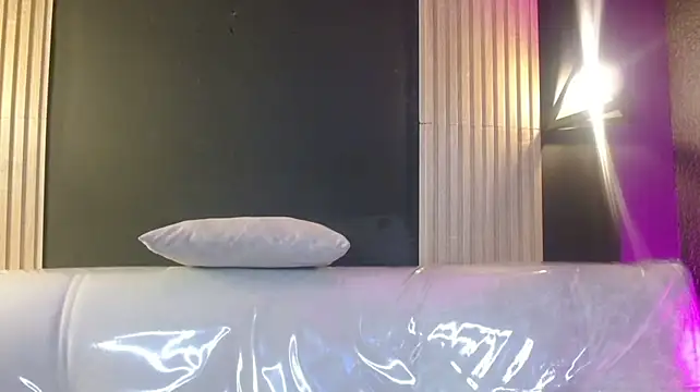 Maddy1126 - Fuck in missionary + Spank tits 💜