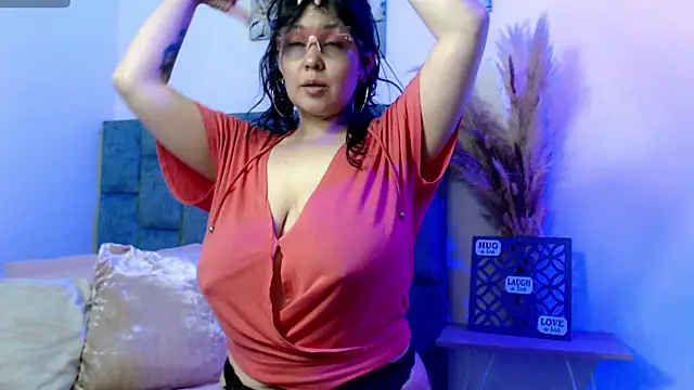 Donniia - tits with cream