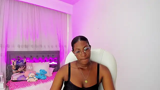 Nana_cooper1 - Show tits