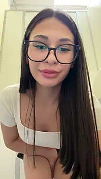 Aria51 - massage naked ass+spank it at WC🚾
