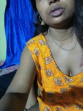 Yourmanu - Milk show and pussy fingaring